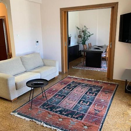 Central Family Apartment Tesalonika Bagian luar foto