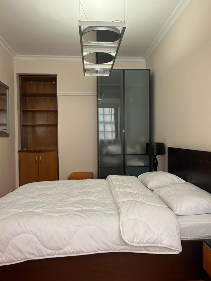 Central Family Apartment Tesalonika Bagian luar foto