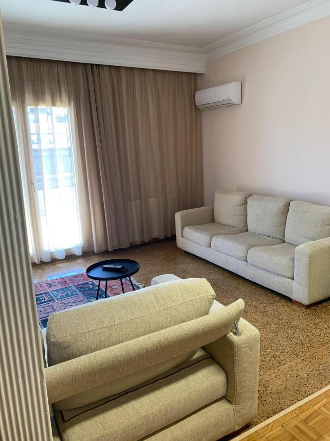 Central Family Apartment Tesalonika Bagian luar foto